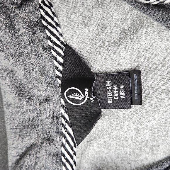 Boys size 5 Gray Polo by Volcom - Picture 2 of 3